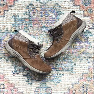 🦉 Merrell Hiking Boot Shoes In Dark Earth